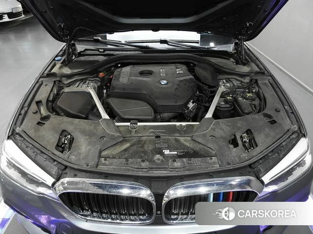 BMW 5 Series (G30) id 4310962 из Кореи 16