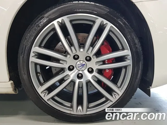 Maserati Quattroporte id 2897071 из Кореи 16