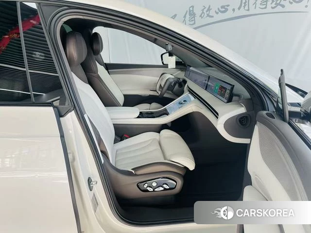 Zhiji Automobile Zhiji LS7 id 4198791 из Китая 18