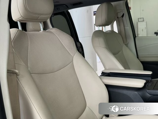 Toyota Saina id 4314770 из Китая 23
