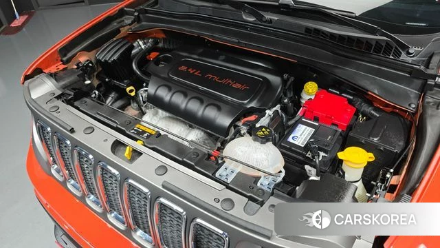 Jeep Renegade id 3885979 из Кореи 16