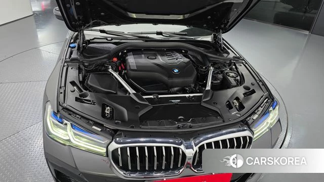 BMW 5 Series (G30) id 4701297 из Кореи 29