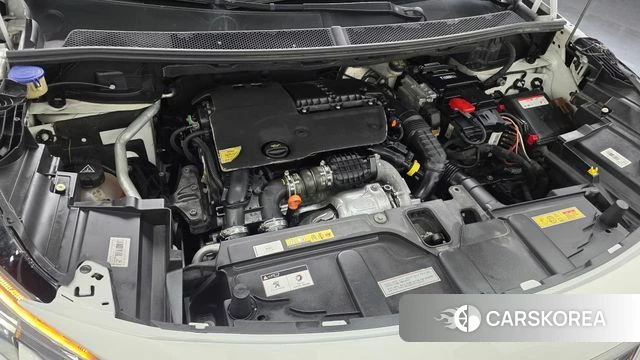 Peugeot 5008 second generation id 4203942 из Кореи 30