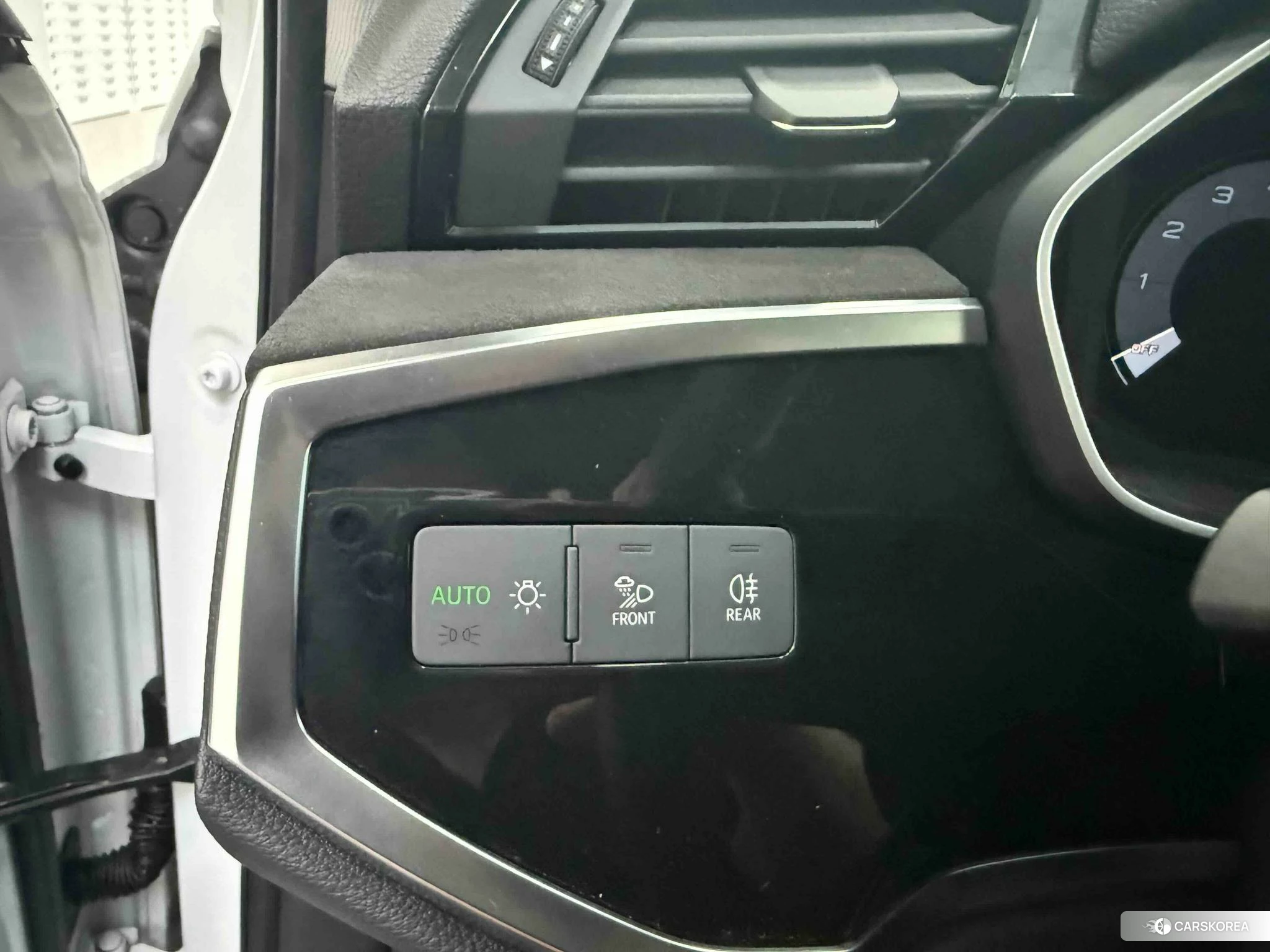 Audi Q3 id 4455876 из Китая 20