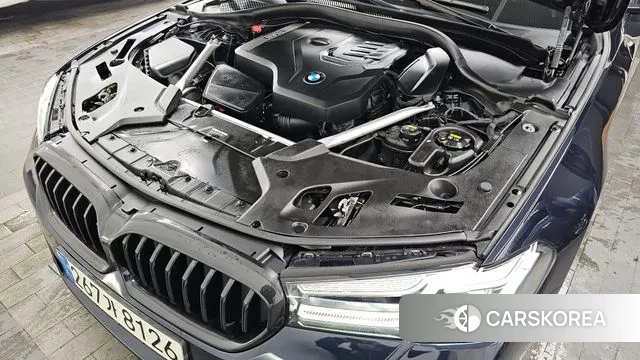 BMW 5 Series (G30) id 3645391 из Кореи 16