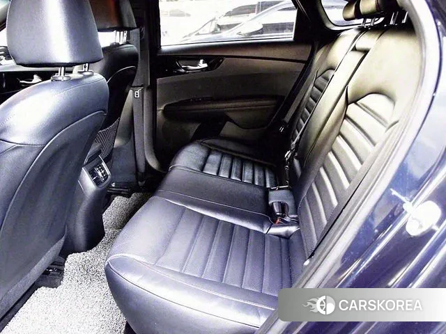 Kia Come New K3 id 2994915 из Кореи 15