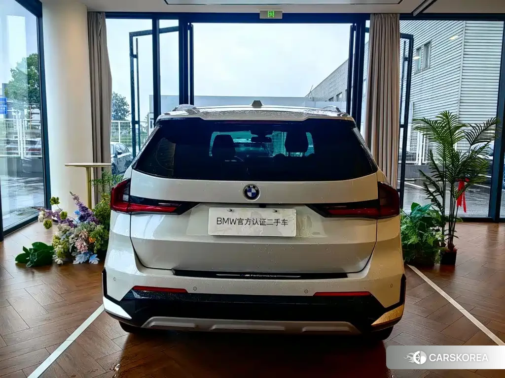 BMW X1 id 4681248 из Китая 10
