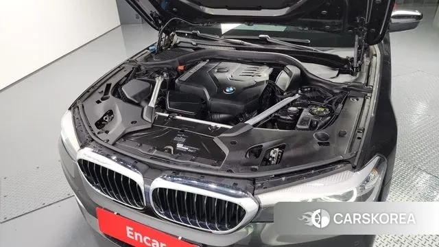 BMW 5 Series (G30) id 3422749 из Кореи 16