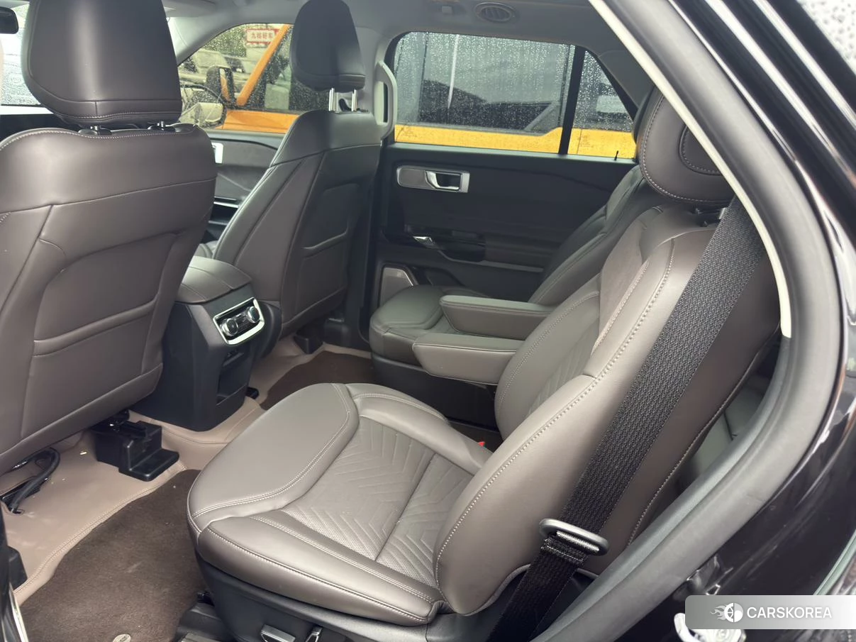 Ford Explorer id 4510754 из Китая 14
