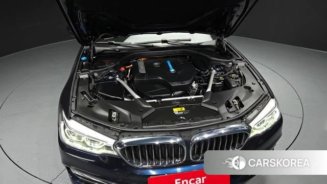 BMW 5 Series (G30) id 3965985 из Кореи 16