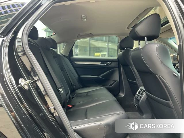 Honda Accord id 4314799 из Китая 29