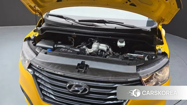 Hyundai The New Grand Starex id 3761242 из Кореи 16