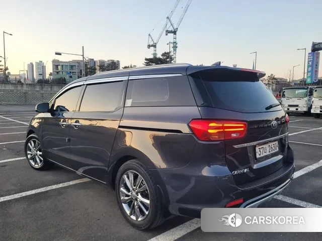 Kia The New Carnival id 3563213 из Кореи 16