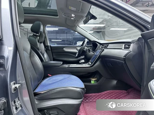 Roewe eRX5 id 4219586 из Китая 7