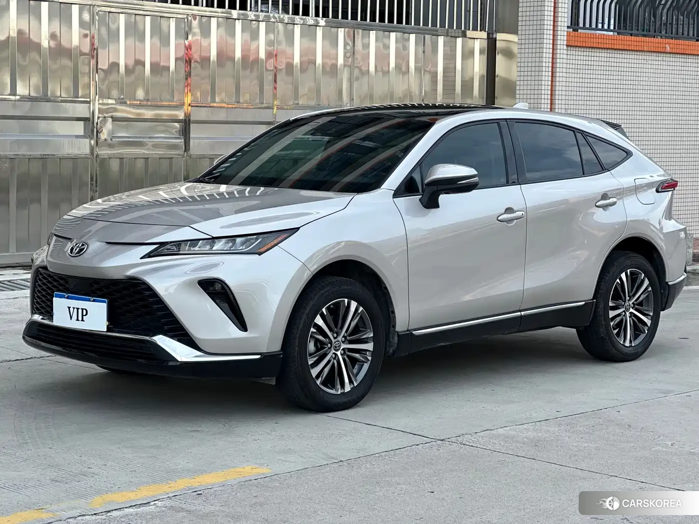Toyota Venza 2024 Champagne/brown из Китая, фото 6