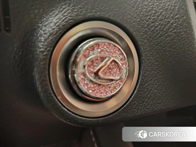 Lexus RX id 4273745 из Китая 16
