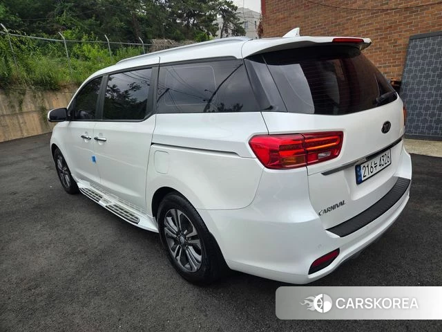 Kia The New Carnival id 4424584 из Кореи 16