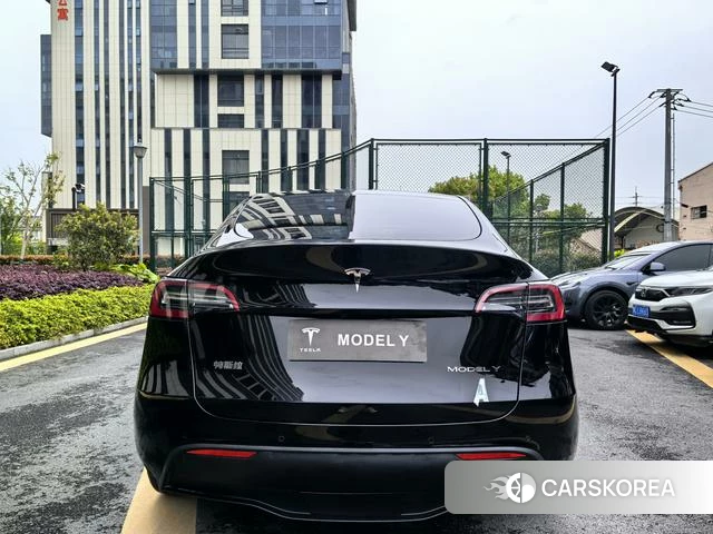 Tesla Model Y id 4229197 из Китая 26