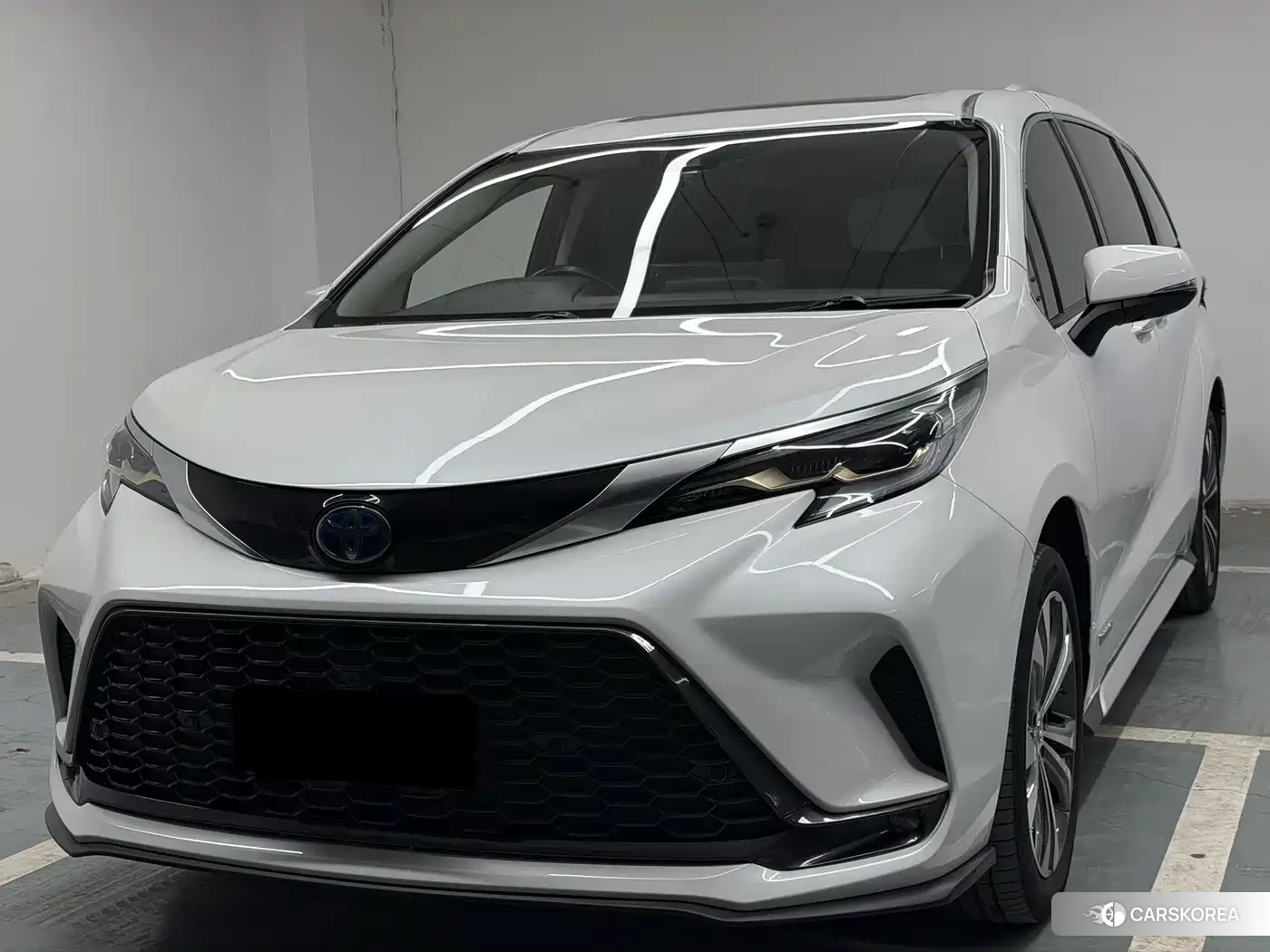 Toyota Granvia 2024 Белый из Китая, фото 6