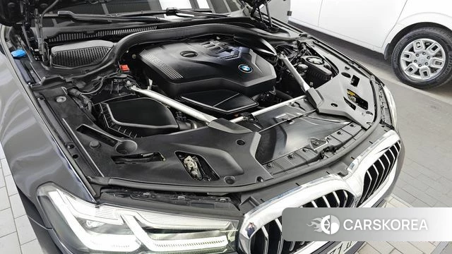 BMW 5 Series (G30) id 3878621 из Кореи 16