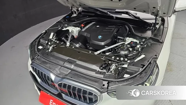 BMW 5 Series (G60) id 3689384 из Кореи 16