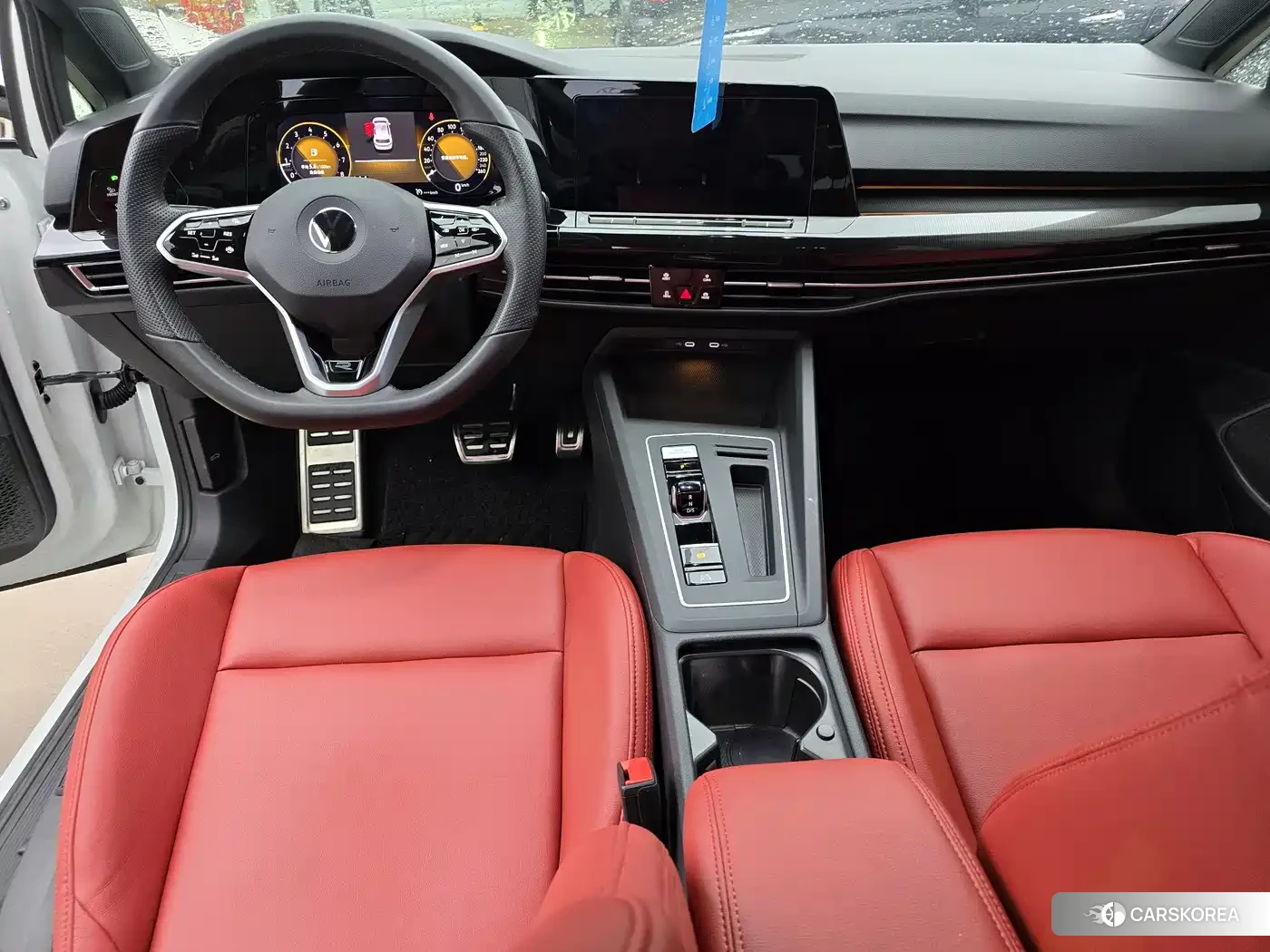 Volkswagen Golf 2023 Белый из Китая, фото 6