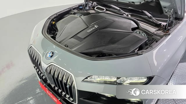 BMW i7 (G70) id 4443309 из Кореи 33
