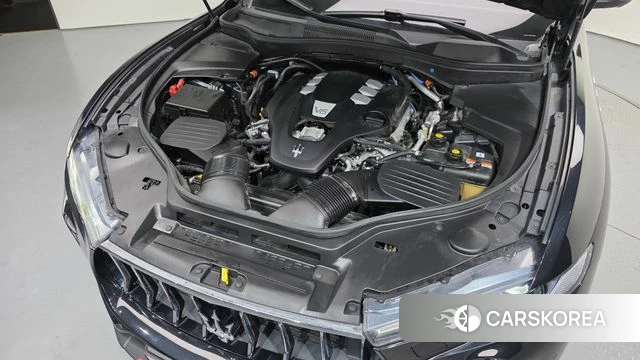 Maserati Levante id 4625403 из Кореи 16