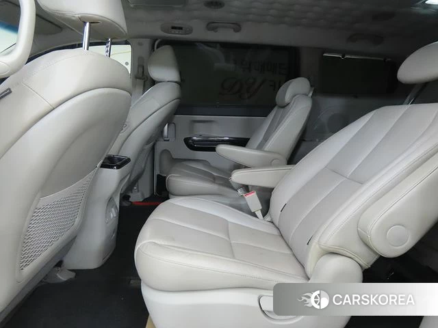 Kia The New Carnival id 4680250 из Кореи 16