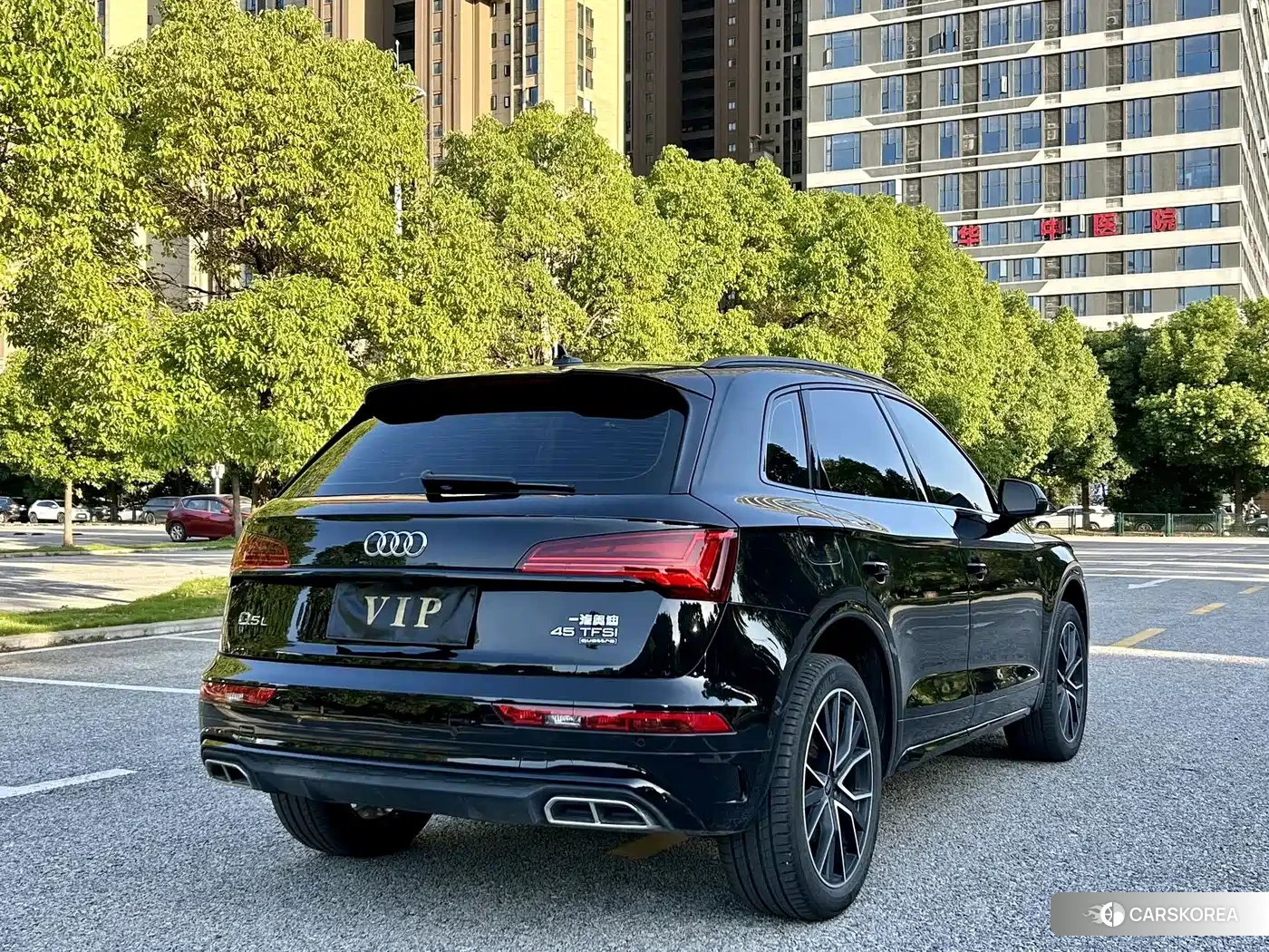 Audi Q5L id 4547625 из Китая 15