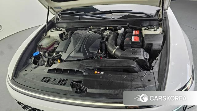 Hyundai Grandeur (GN7) id 4360872 из Кореи 27