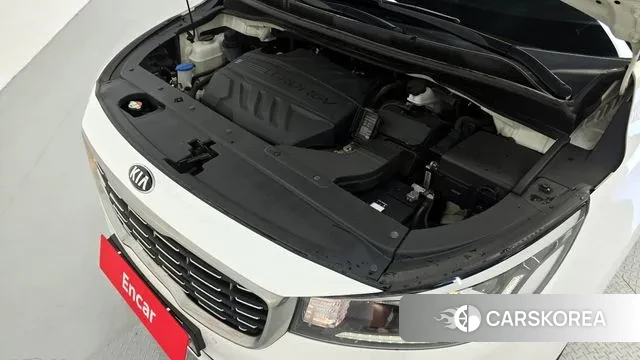 Kia The New Carnival id 3029046 из Кореи 16