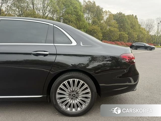Mercedes-Benz E-class id 4264953 из Китая 20