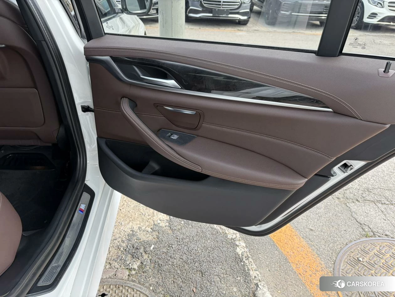 BMW 5 series id 4461692 из Китая 15