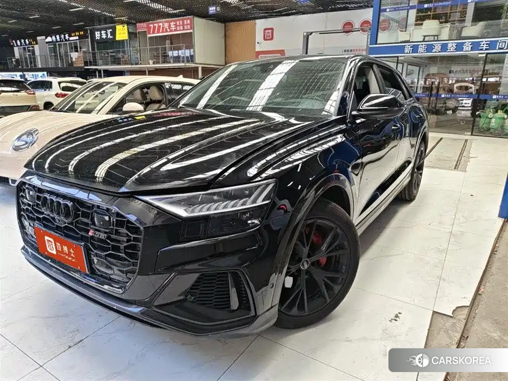 Audi Q8 2022 Черный из Китая, фото 6
