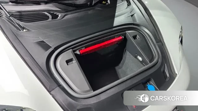 Porsche Taycan id 3650072 из Кореи 16