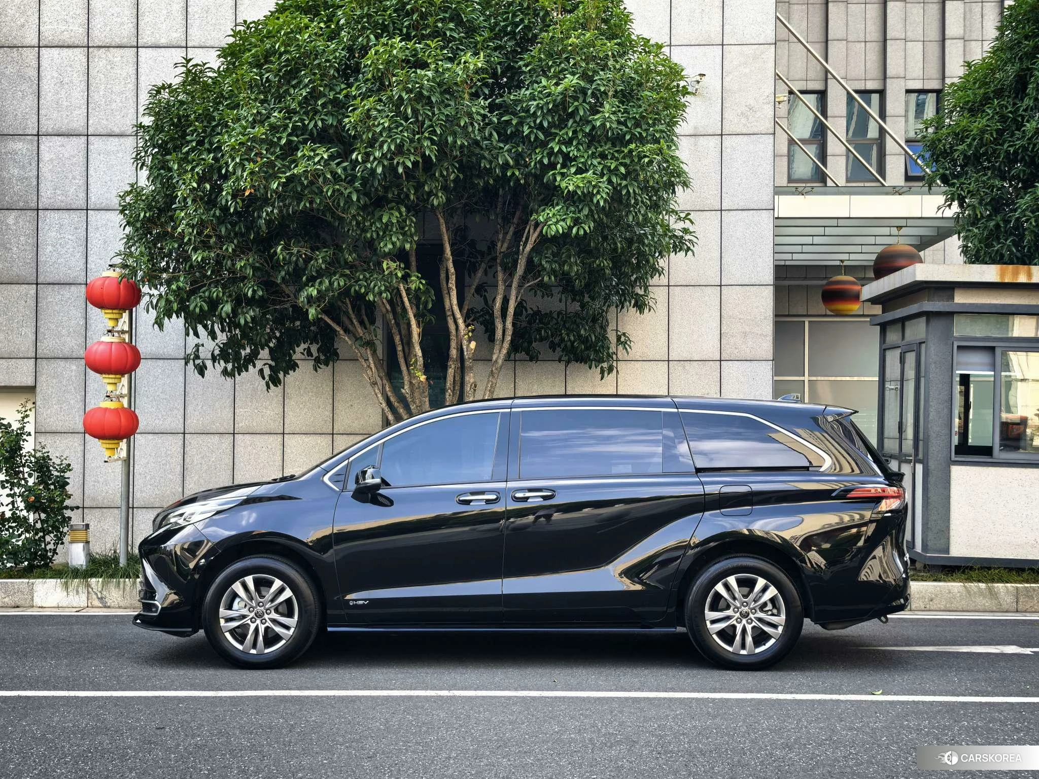 Toyota Sienna id 4461952 из Китая 16