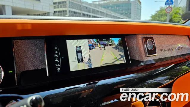 Rolls-Royce Phantom id 2667446 из Кореи 16