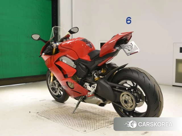 Ducati PANIGALE V4 S id 4387008 из Японии 6