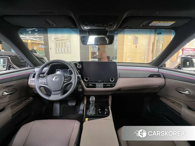 Lexus ES 2025 Серебристо-серый из Китая, фото 6