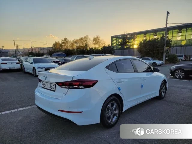 Hyundai Avante AD id 3439965 из Кореи 16