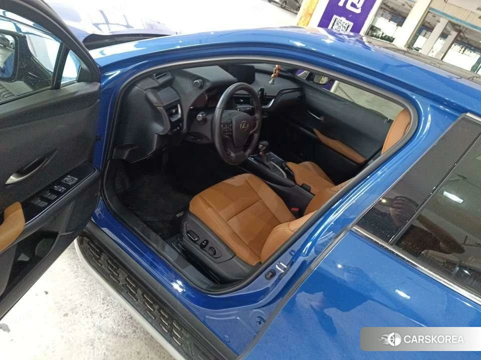 Lexus UX id 4467845 из Китая 9