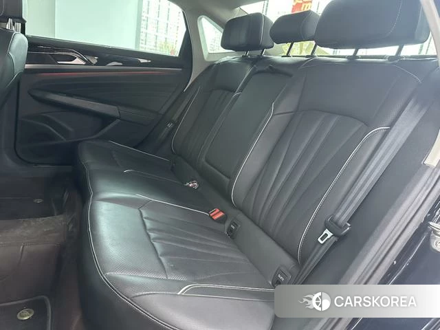 Volkswagen Passat id 4261482 из Китая 17