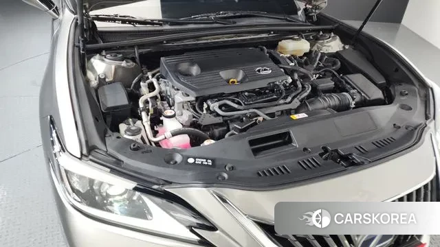 Lexus ES300h 7th generation id 3746433 из Кореи 16