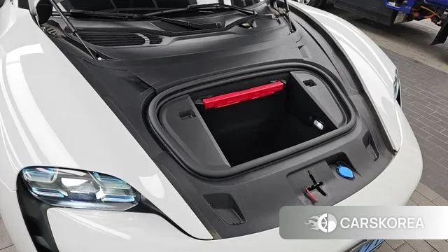 Porsche Taycan id 3690726 из Кореи 16