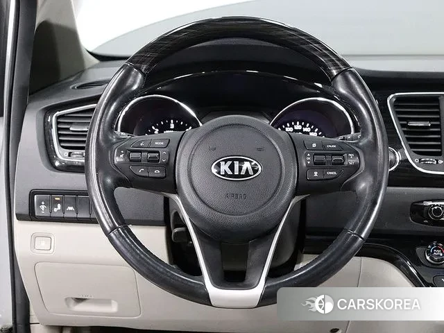 Kia The New Carnival id 3718620 из Кореи 16