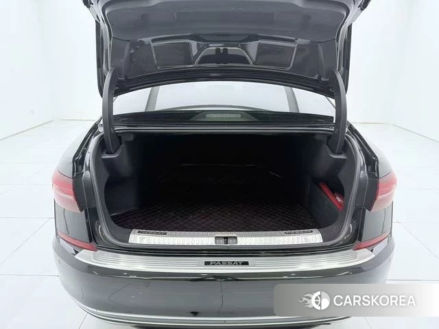 Volkswagen Passat id 4259067 из Китая 17