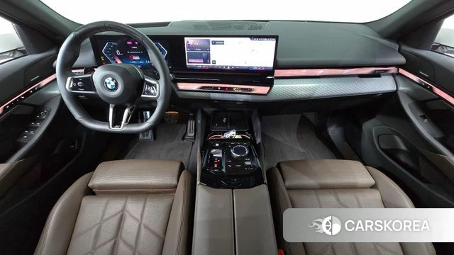 BMW 5 Series (G60) id 4474352 из Кореи 28
