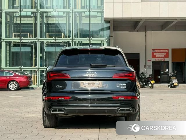 Audi Q5L 2023 Черный из Китая, фото 6