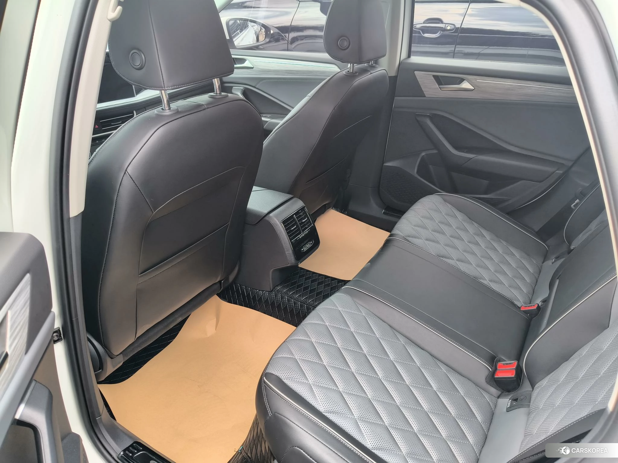 Volkswagen Sagitar id 4492820 из Китая 10